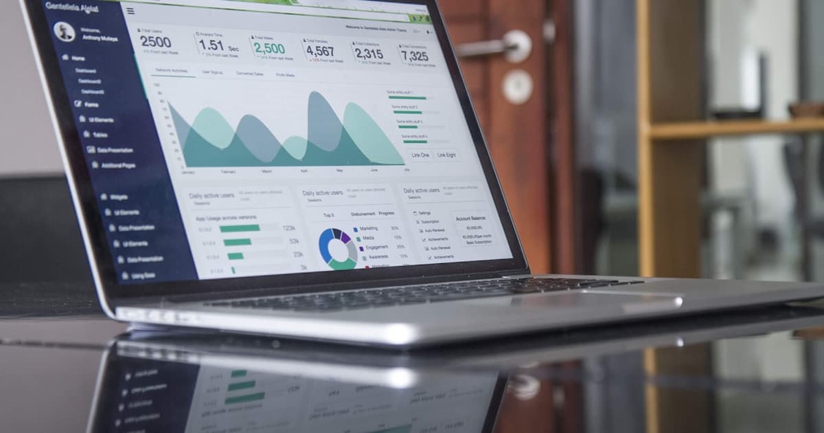 ETF vs Mutual Fund: Which Is Right for Your Portfolio?